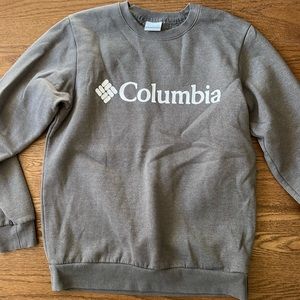 Columbia Sweatshirt.